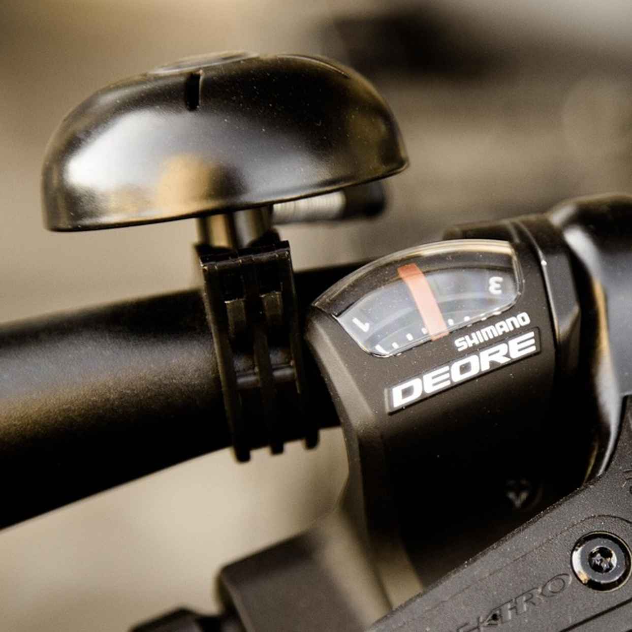 how to tighten shimano brakes