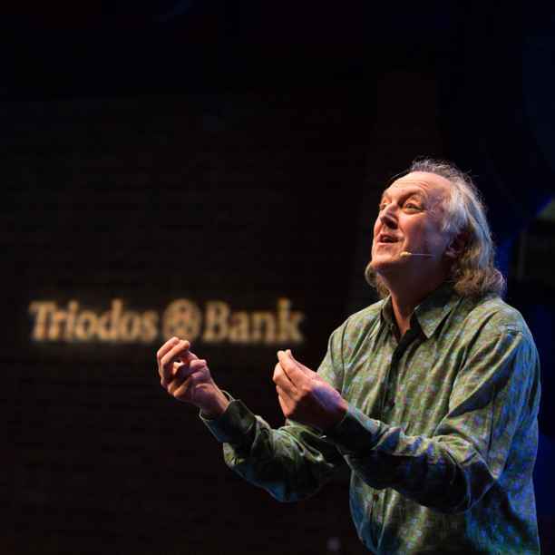 The shape of money - a ballad of sustainable banking